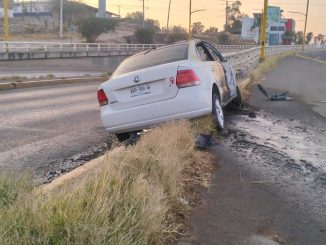 Policías Viales de Aguascalientes atendieron en el reporte de fuerte accidente que se registró sobre Avenida Aguascalientes