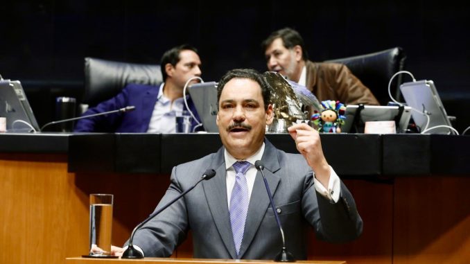 Senador Toño Martín Del Campo presenta Iniciativa para reducir el costo de la electricidad en los Hogares