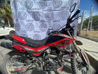 Aseguran motocicleta con alteraciones en su número de serie