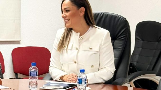 Arlette Muñoz propone Iniciativa para proteger a personas que en el futuro puedan quedar incapacitadas para tomar decisiones o disponer de sus bienes