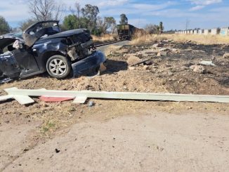 Auxilian a persona lesionada en accidente con el tren