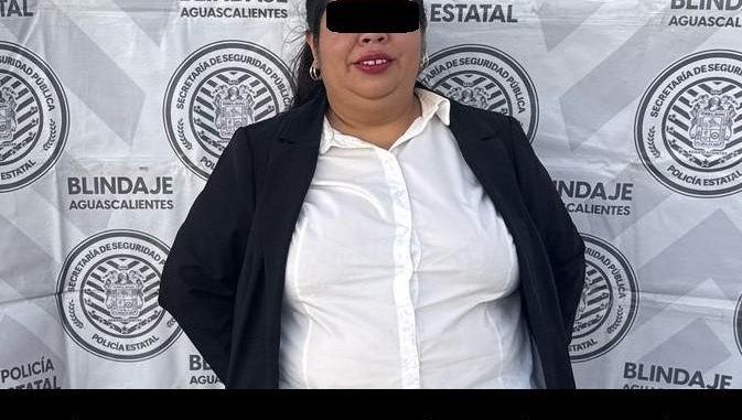 Detienen a una persona por uso de permiso falso