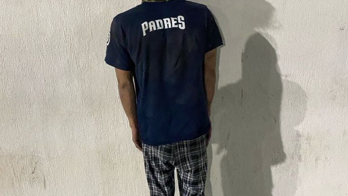 Elementos de la SSPM de Aguascalientes detienen a una persona en el fraccionamiento Morelos I, por el probable delito de allanamiento de morada