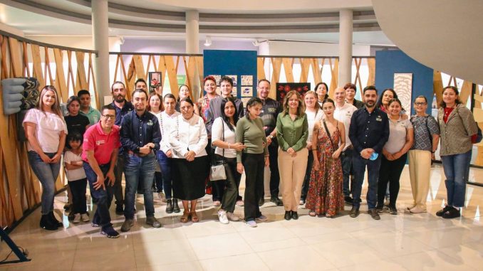 Se inaugura la exposición artística 𝗛á𝗽𝘁𝗶𝗰𝗮: 𝗛𝗮𝗰𝗲𝗿 𝘁𝗮𝗻𝗴𝗶𝗯𝗹𝗲 𝗹𝗼 𝗶𝗻𝘃𝗶𝘀𝗶𝗯𝗹𝗲 en Calvillo
