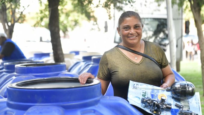 Gobierno del Estado apoya con calentadores solares, cisternas, pisos y techos firmes, sin costo