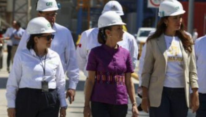 Sheinbaum inaugura planta eléctrica en Salamanca y cierra puertas a inversionistas extranjeros 