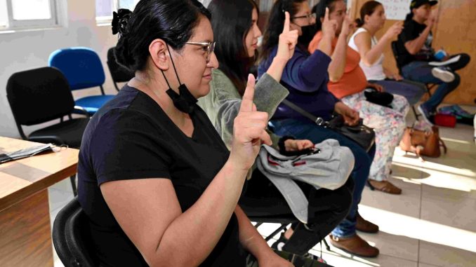 Abre DIF Municipal nuevo Curso de Lengua de Señas Mexicana los jueves