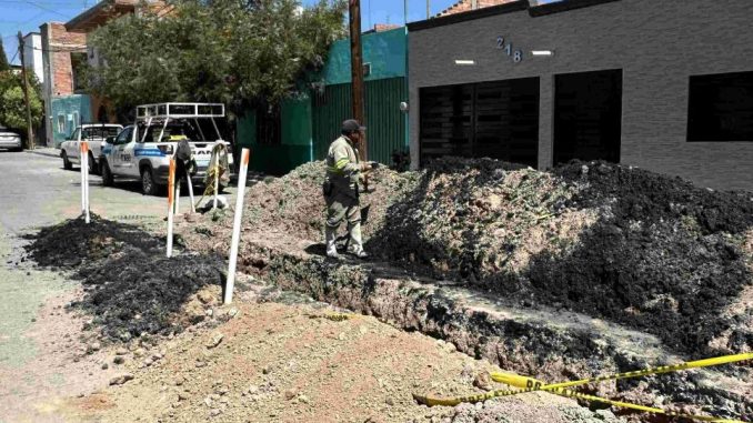 Trabaja MIAA en la mejora del alcantarillado sanitario en el fraccionamiento Insurgentes