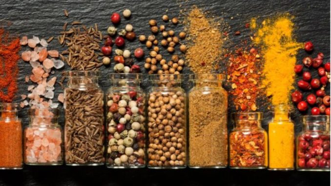 ¿Es seguro consumir especias caducadas? Descubre cuánto duran y cómo conservarlas mejor