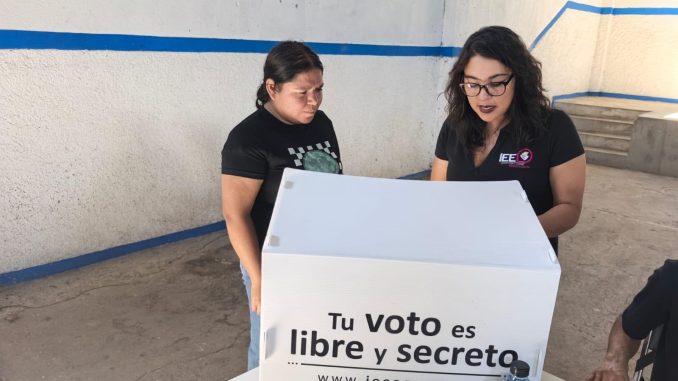 Participa IEE en elección de autoridades auxiliares en Cosío
