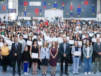 UAA celebra la colaboración entre estudiantes y docentes en la formación de profesionistas