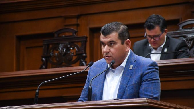 Diputado Adán Valdivia presentó Iniciativa para regular la operación de los Centros contra las Adicciones