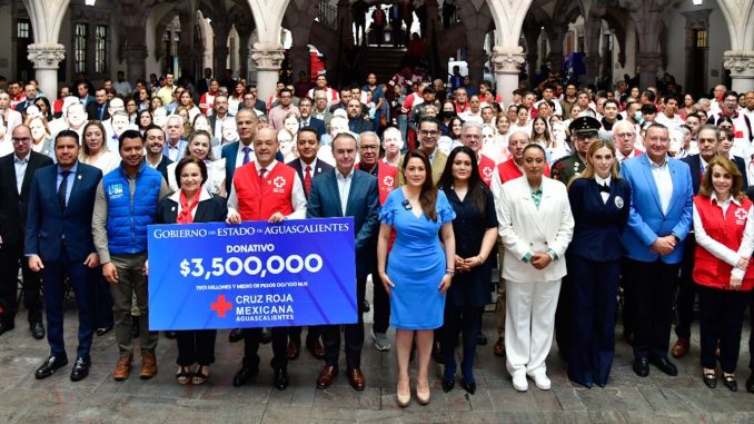 Encabeza Gobernadora Tere Jiménez el inicio de la Colecta Estatal de la Cruz Roja 2025