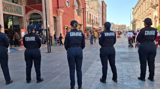 Participan Elementos de la Policía Estatal en su mayoría Mujeres en la Marcha del 8 de marzo