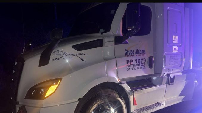 Policías Estatales de Aguascalientes recuperan tráiler que fue robado con Violencia en Zacatecas