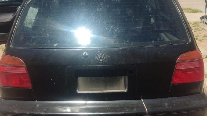 Policías Estatales aseguran vehículo con reporte de robo vigente
