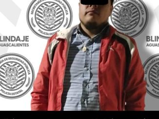 Policía Estatal asegura a persona con envoltorios con droga