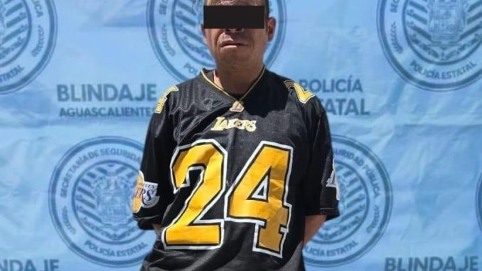 Policías Estatales detienen a un sujeto por posesión de droga