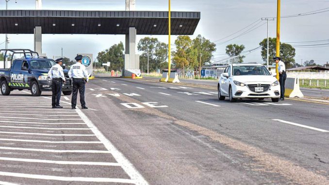 Policía de Carreteras brinda atención y orientación a viajeros