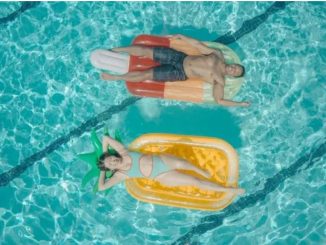 Permanecer con el traje de baño húmedo aumenta el riesgo de cistitis