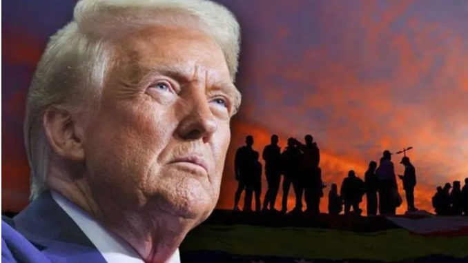 Juez impide a Trump revocar estatus legal de miles de migrantes