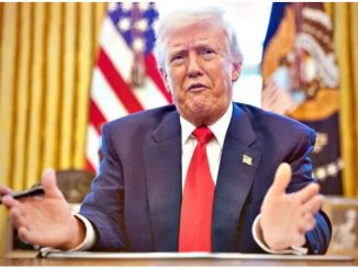 Nuevo revés para Trump; juez le ordena restaurar Voice of America y regresar trabajo a empleados