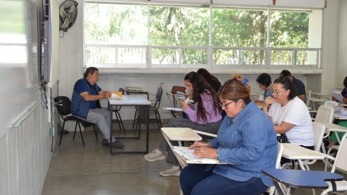 Aplican examen a aspirantes a Personas Capacitadoras Asistentes Electorales Locales (CAEL)