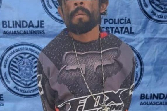 Policías Estatales detienen a una persona en posesión de varios envoltorios con droga