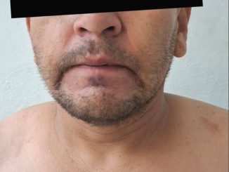 Sujeto es detenido por Policías Municipales por violencia familiar