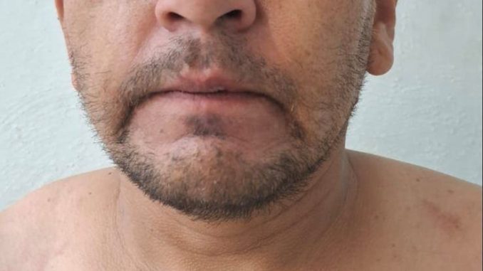 Sujeto es detenido por Policías Municipales por violencia familiar