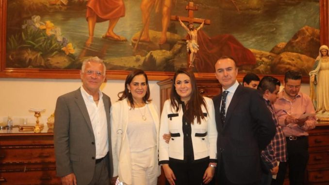 Gobernadora Tere Jiménez asistió a la misa en honor al Santo Patrono de la verbena abrileña
