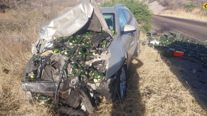 Policía Estatal y Municipal de Calvillo atienden accidente de tránsito