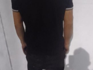 Sujeto es detenido con envoltorios de sustancia granulada