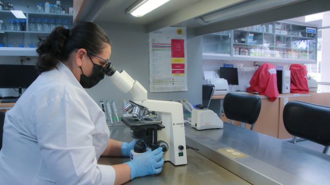 Carrera de Filosofía de la UAA publicará un libro sobre la labor de las mujeres en el desarrollo académico