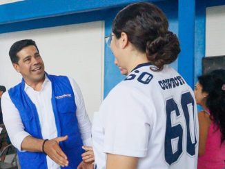 Leo Montañez visitó la Delegación Santa Anita