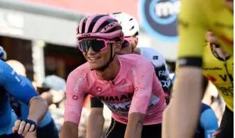 Giro de Italia 2025: Nico Denz gana la Etapa 18; Del Toro mantiene la maglia rosa 