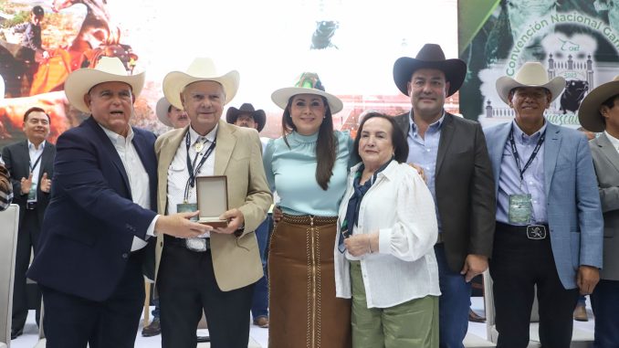 Gobernadora Tere Jiménez inaugura Convención Nacional Ganadera y refrenda su compromiso con el sector