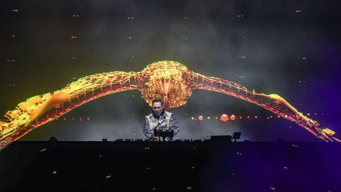 Impresionante espectáculo sonoro, luces y proyecciones espectaculares, presentó Tiesto en Aguascalientes