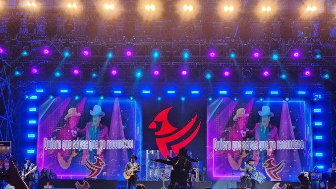 Las dos más grandes agrupaciones de Nuevo León, se presentaron en el Foro de las Estrellas Mazda