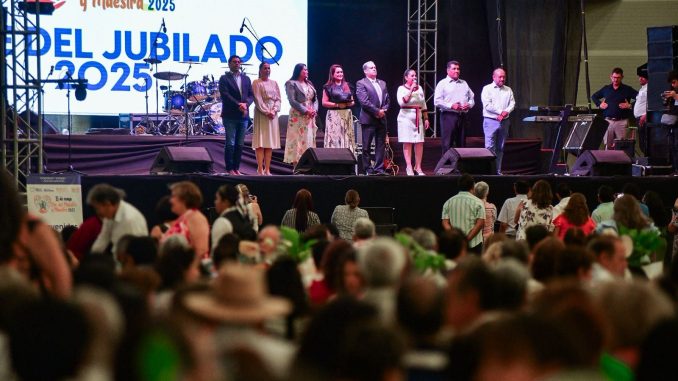 Reconoce Gobernadora Tere Jiménez el legado de las y los Maestros Jubilados