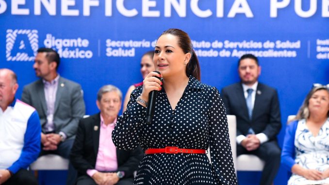 Entrega Gobernadora Tere Jiménez lentes, auxiliares auditivos, andaderas y sillas de ruedas a quienes más los necesitan