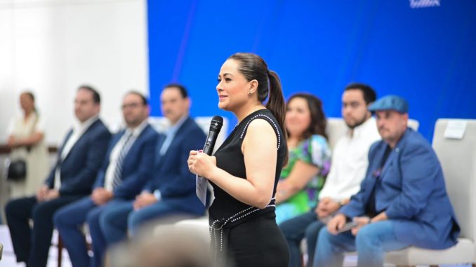 Estudiantes presentan propuestas de vivienda social; sus innovaciones serán modelo para futuros Proyectos