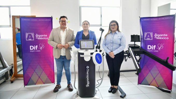 Con Aparatos de última generación, DIF Estatal fortalece su área de rehabilitación