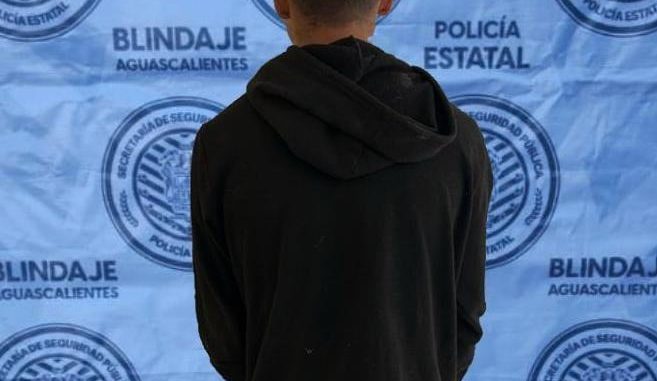 Policía Estatal detiene a una persona por posesión de droga