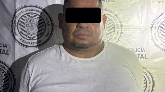 Policías Estatales y Municipales de Calvillo detienen a una persona en posesión de droga