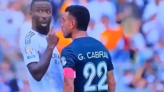FIFA inicia procedimiento contra defensa del Pachuca por presunto insulto racista contra Rüdiger