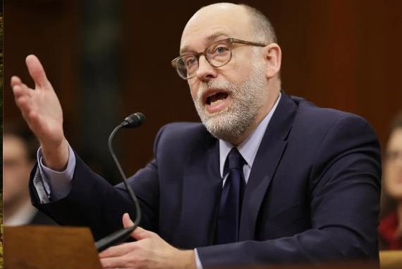 El Gobierno de Trump no descarta usar una polémica maniobra para eludir al Congreso en materia de recortes