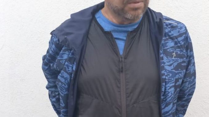 Policía Estatal detiene a una persona por robo en tienda departamental