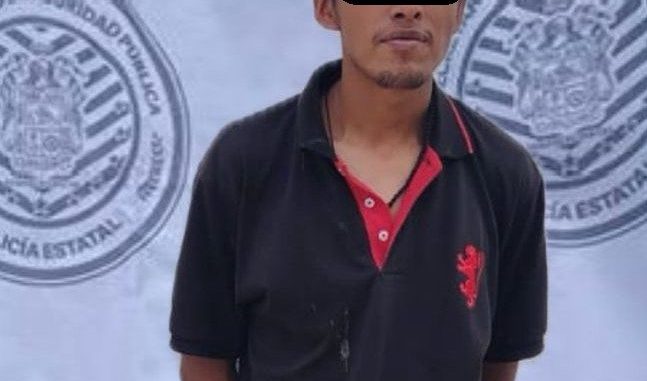 Policía Estatal detiene a sujeto por posesión de droga