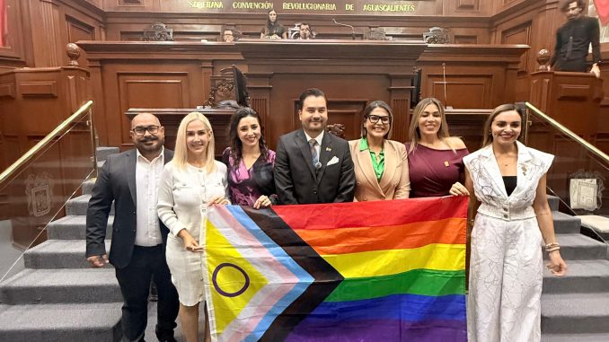 Presenta MORENA iniciativa a favor de Matrimonio Igualitario